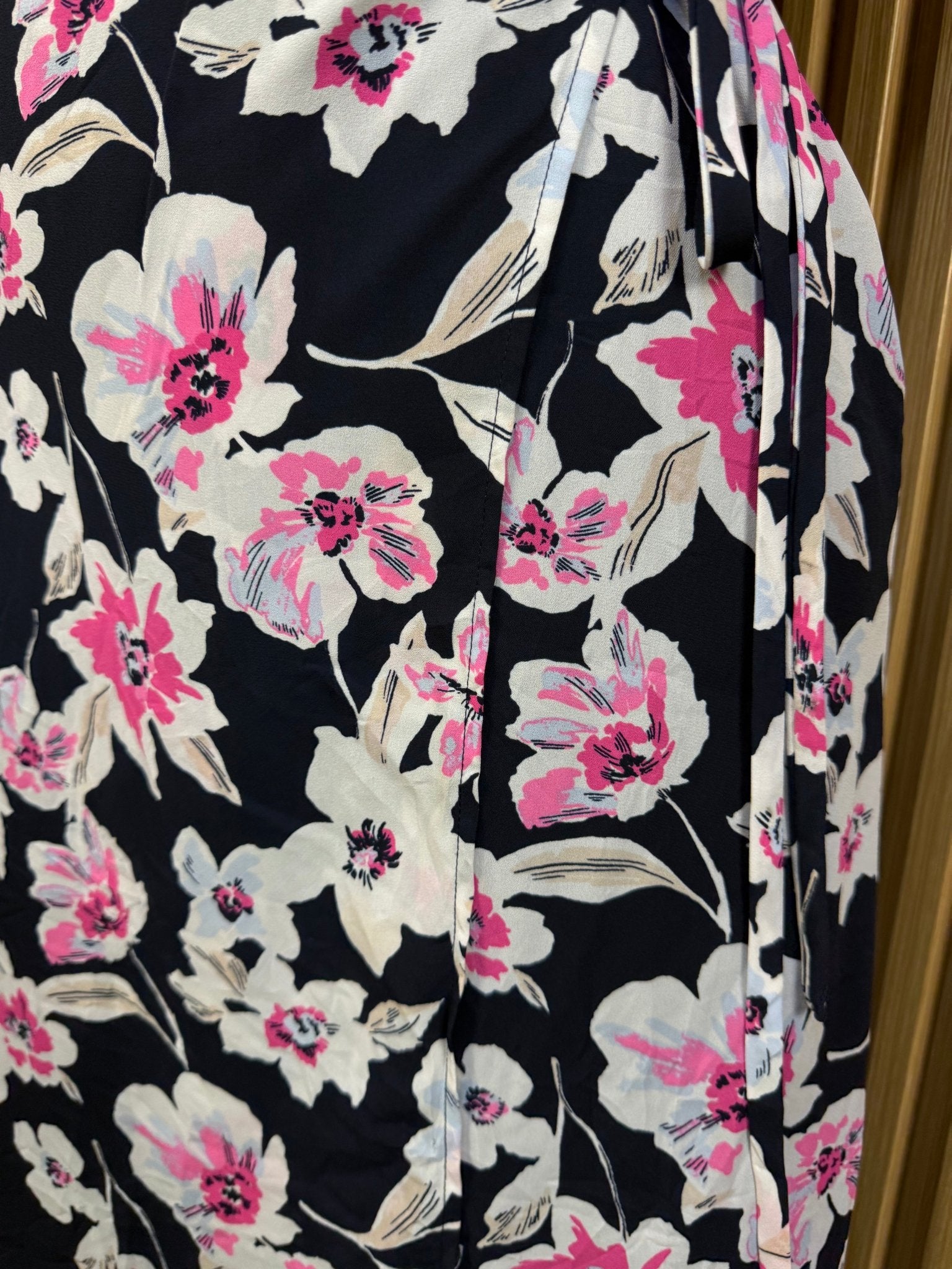 Robe évasée sans manches imprimée fleurie col V - Perluna Store