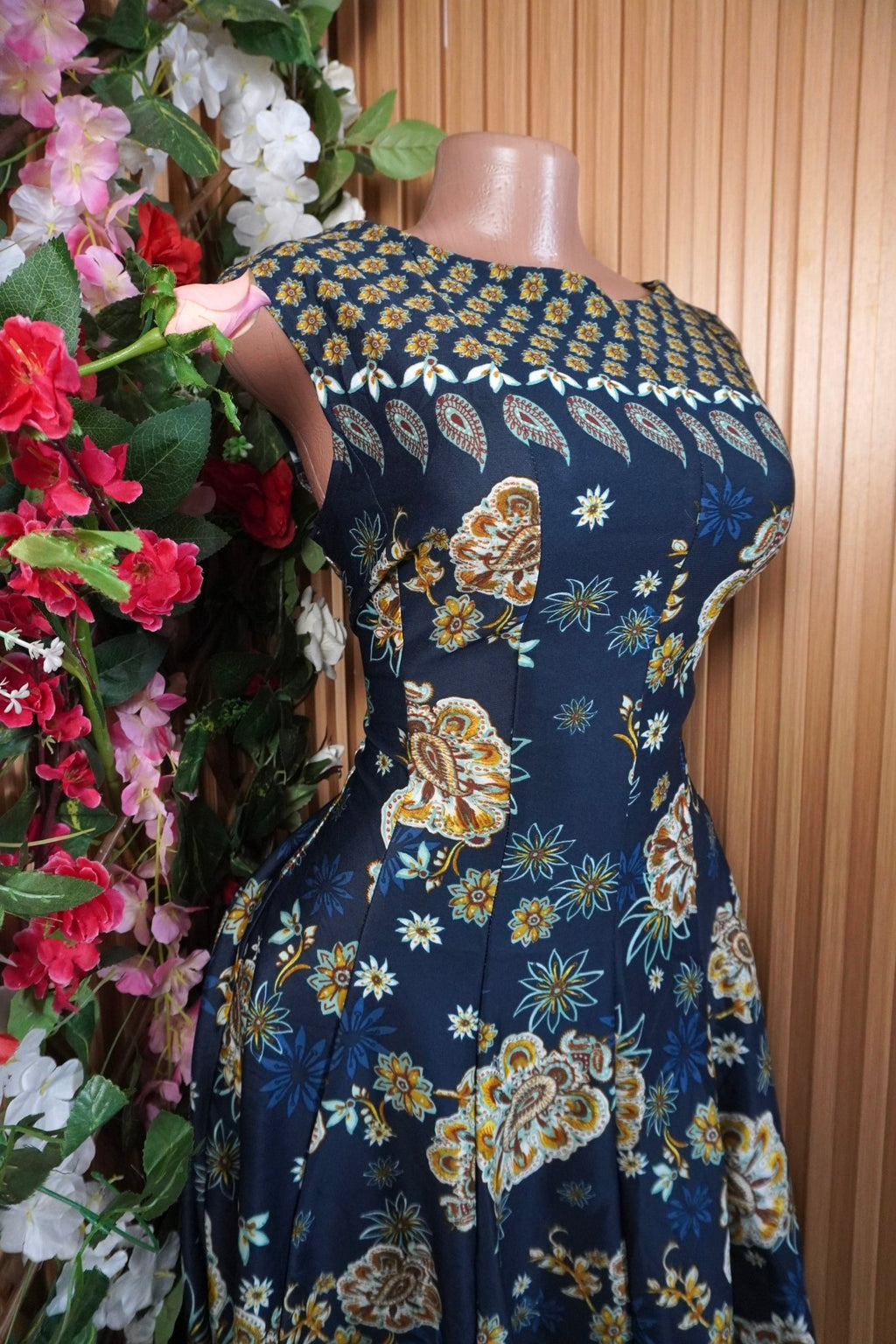 Robe évasée sans manches imprimée fleurie-M - Perluna Store