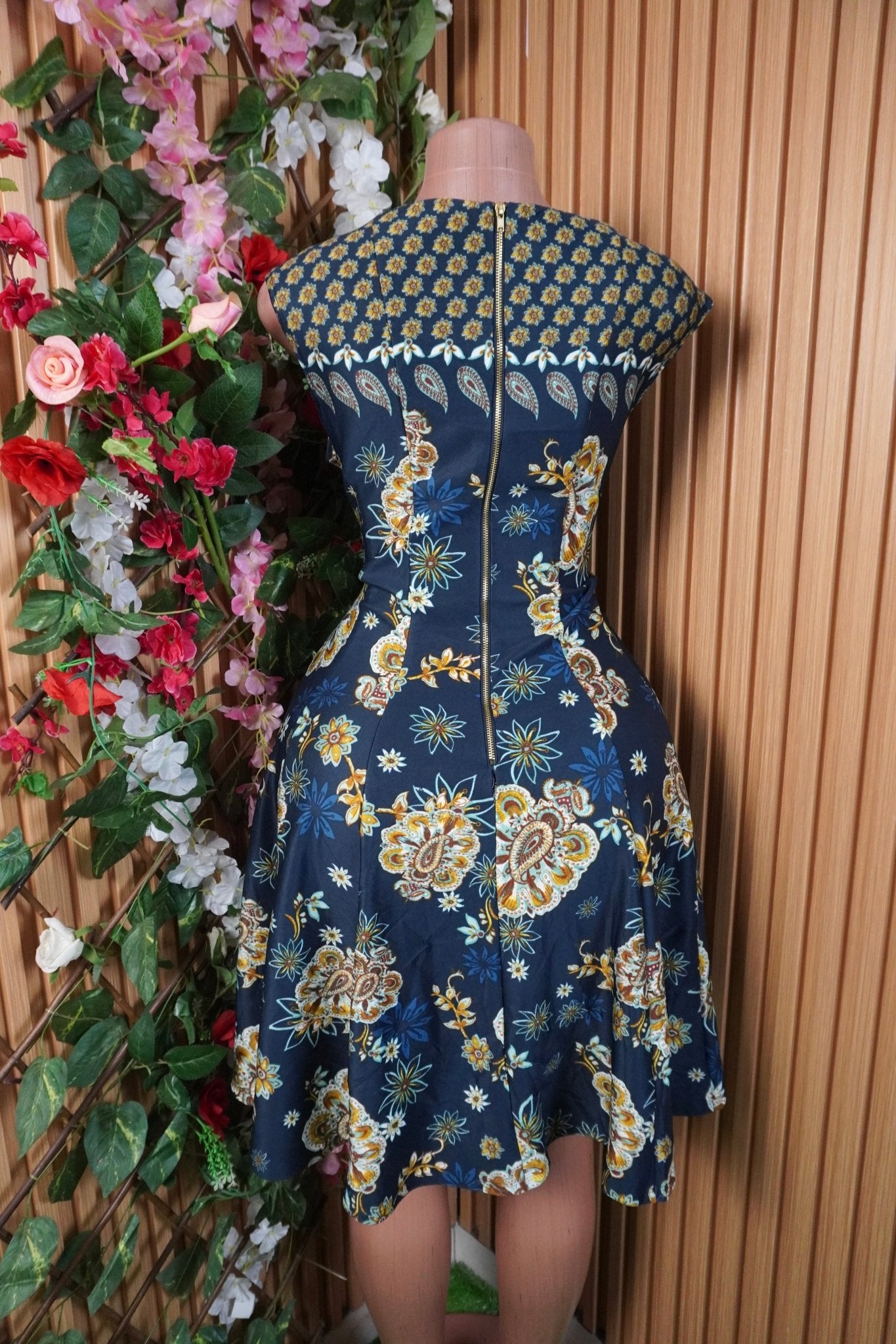 Robe évasée sans manches imprimée fleurie-M - Perluna Store