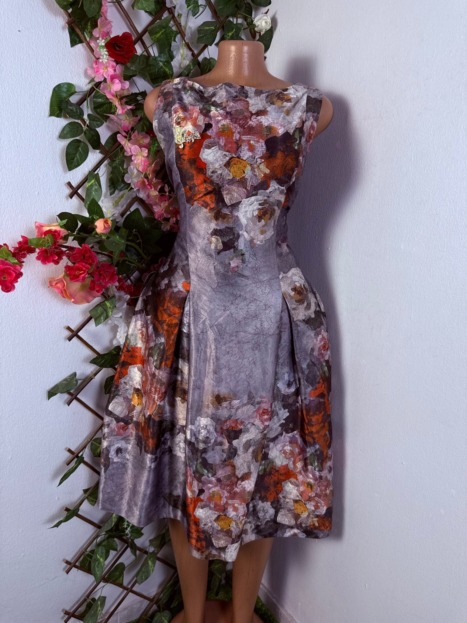 Robe évasée sans manches imprimée fleurie - Perluna Store