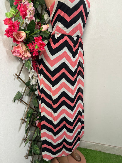Robe longue à bretelle géométrique  -  M 10 - Perluna Store - kinshasa