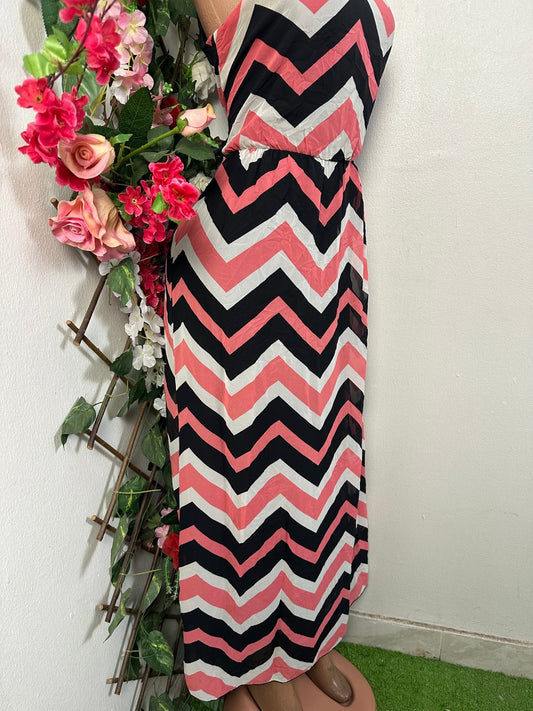 Robe longue à bretelle géométrique  -  M 10 - Perluna Store - kinshasa