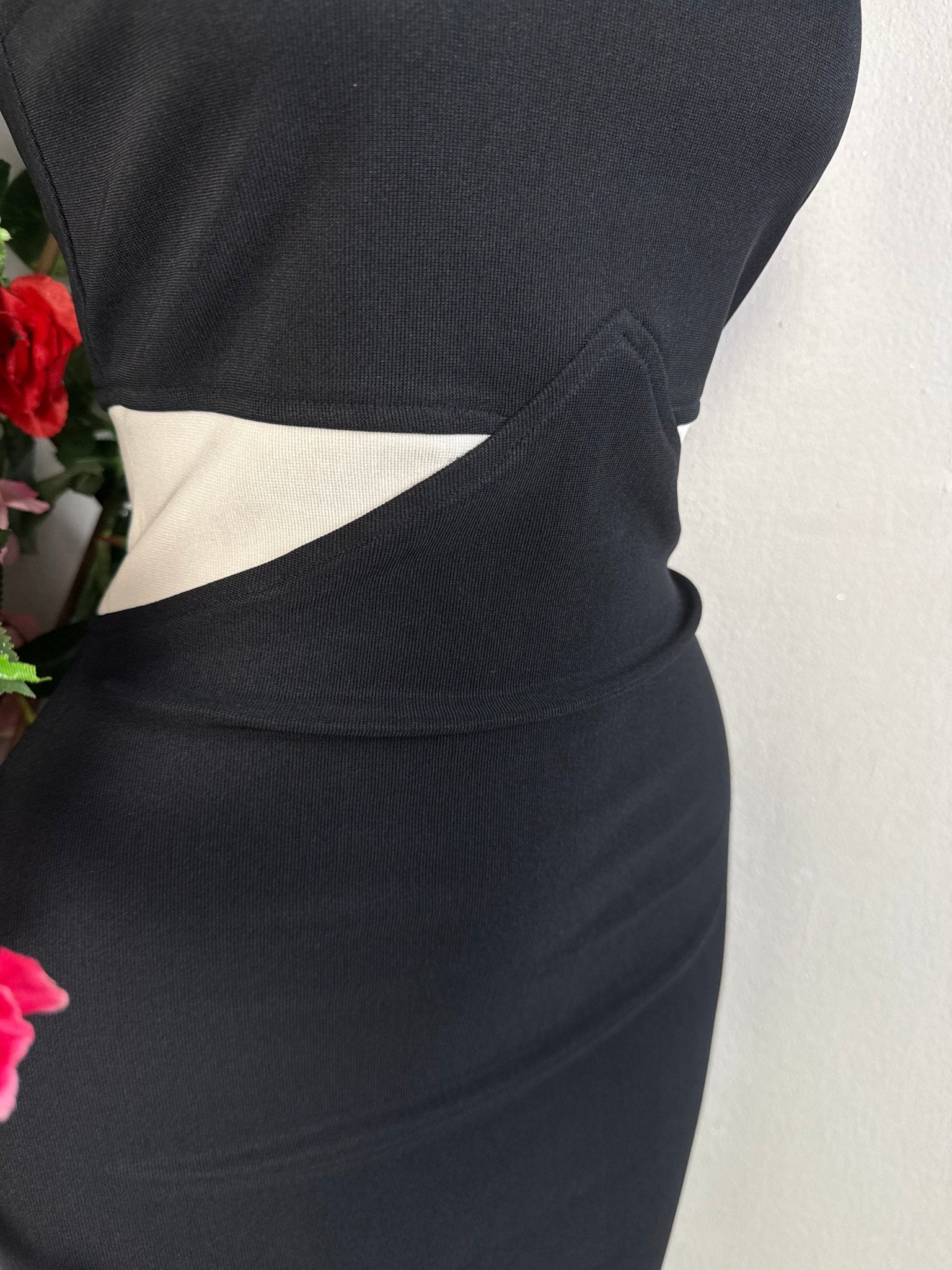 Robe longue à bretelles sans manches  - Perluna Store - kinshasa