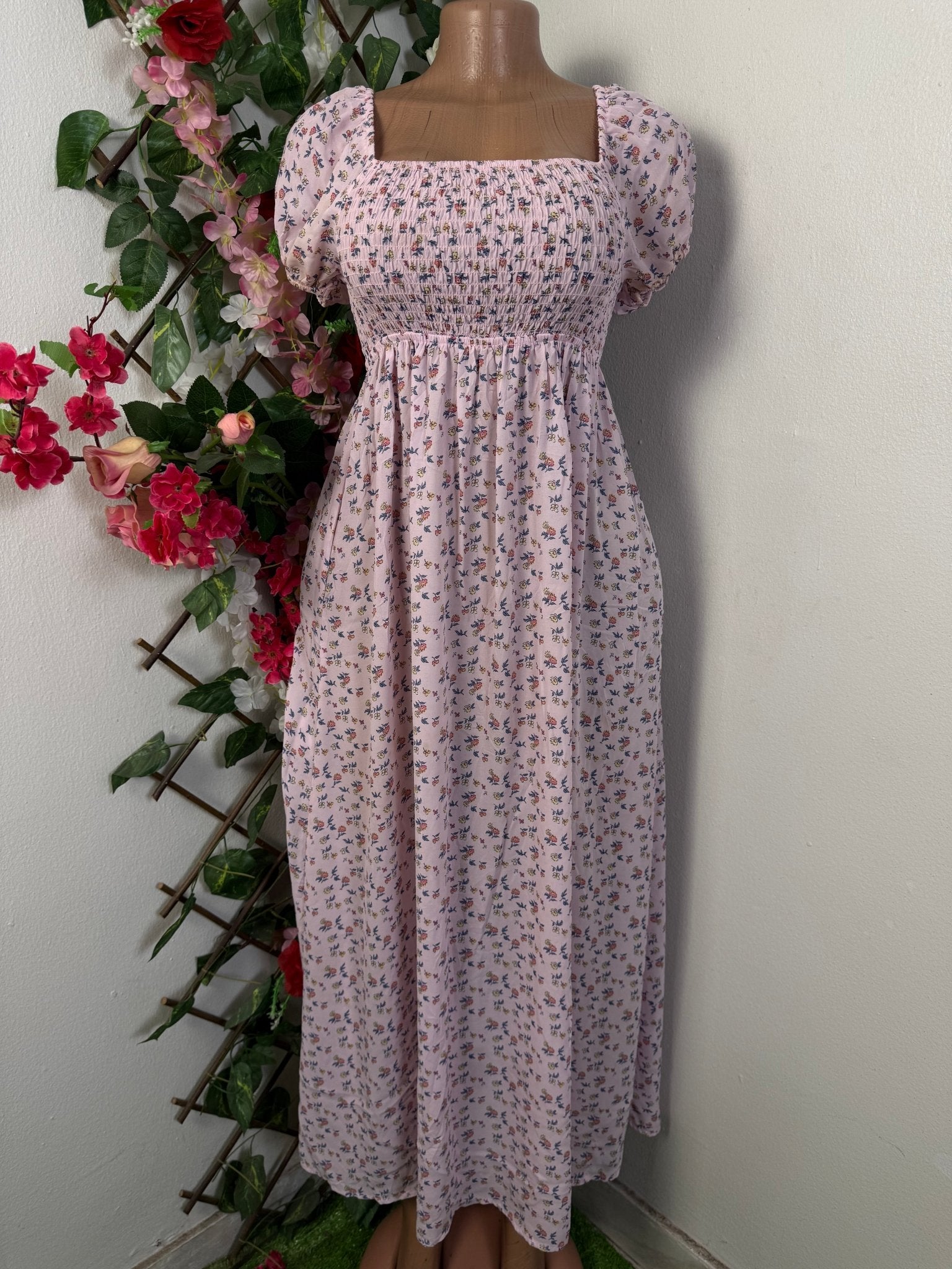 Robe longue à colle carrée - Perluna Store - kinshasa