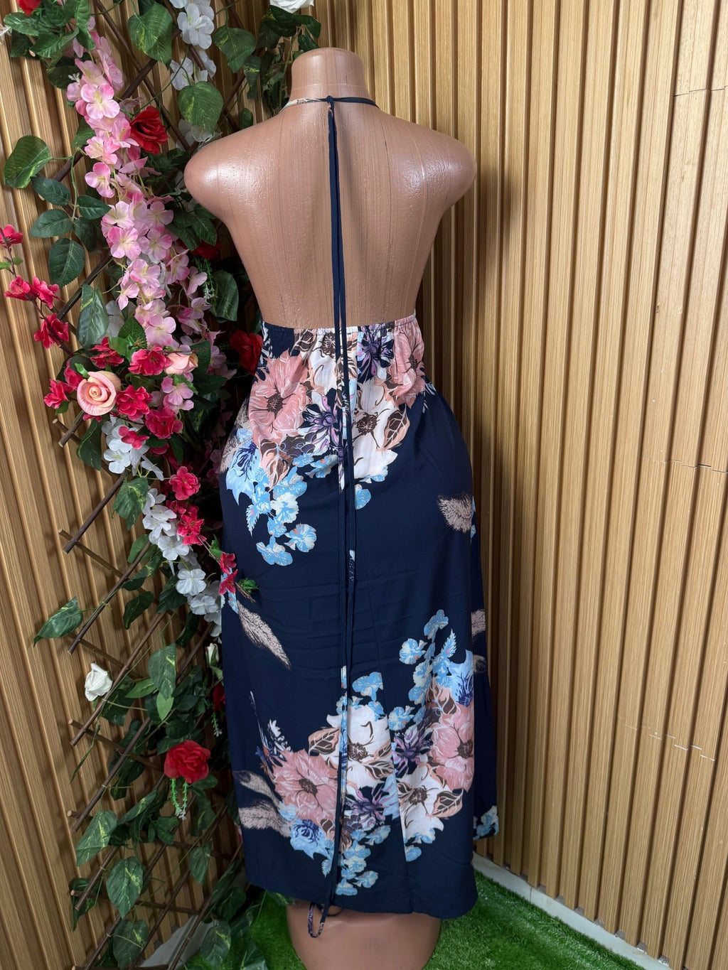 Robe longue a fine bretelle dos ouvert - Perluna Store