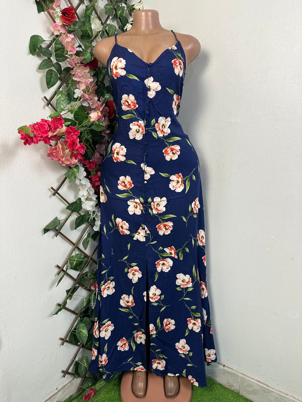 Robe longue à fine bretelle imprimée fleurie - Perluna Store - kinshasa