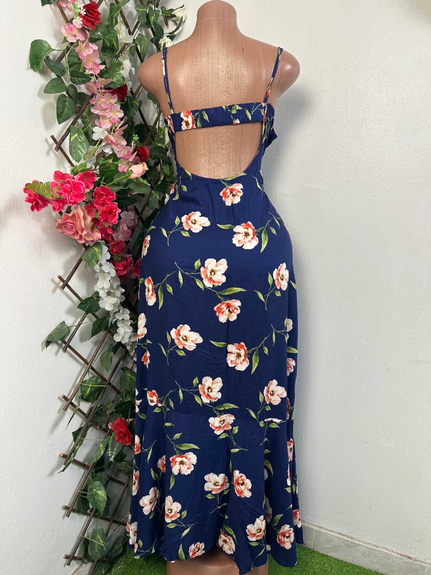 Robe longue à fine bretelle imprimée fleurie - Perluna Store - kinshasa