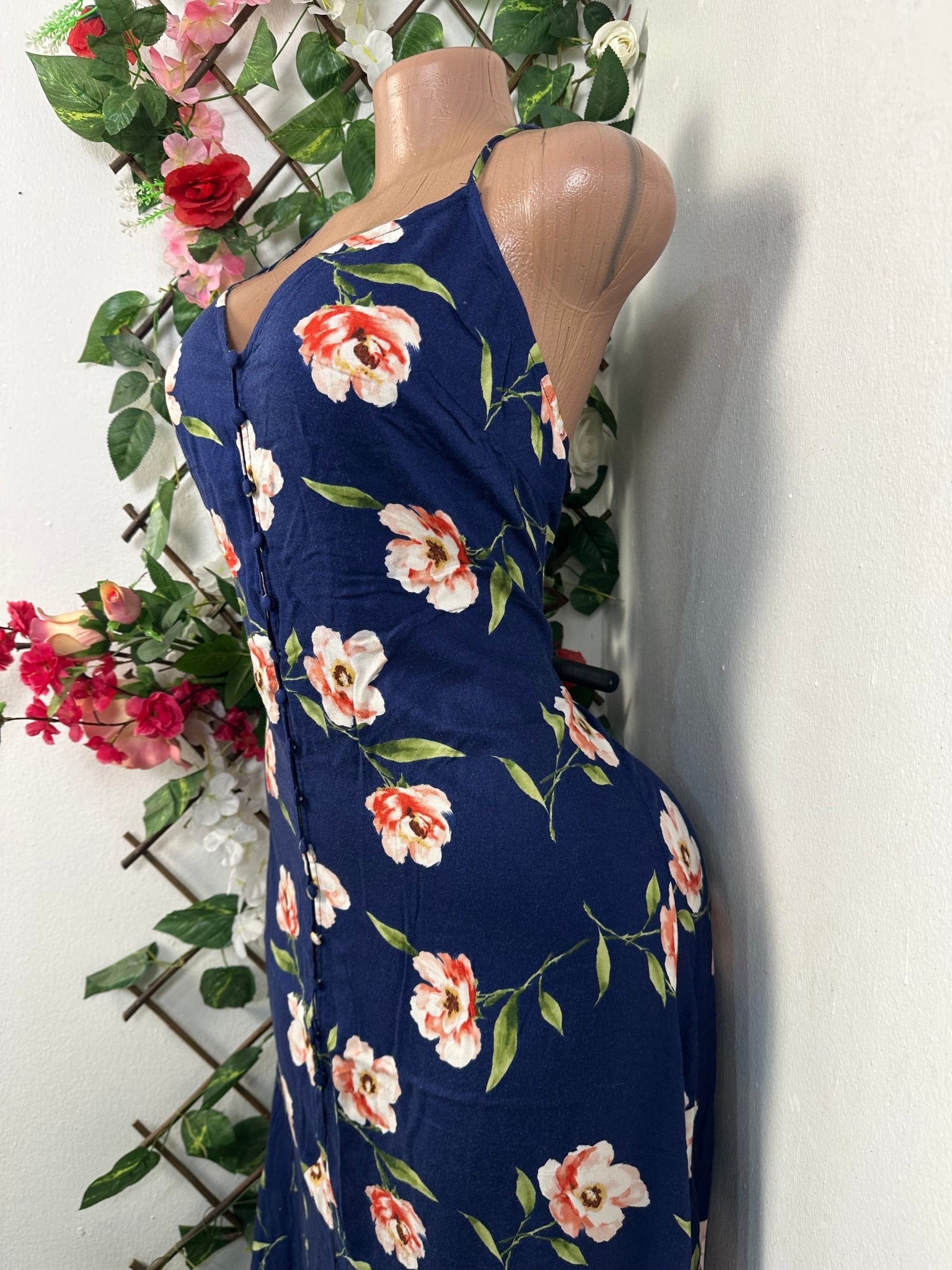 Robe longue à fine bretelle imprimée fleurie - Perluna Store - kinshasa