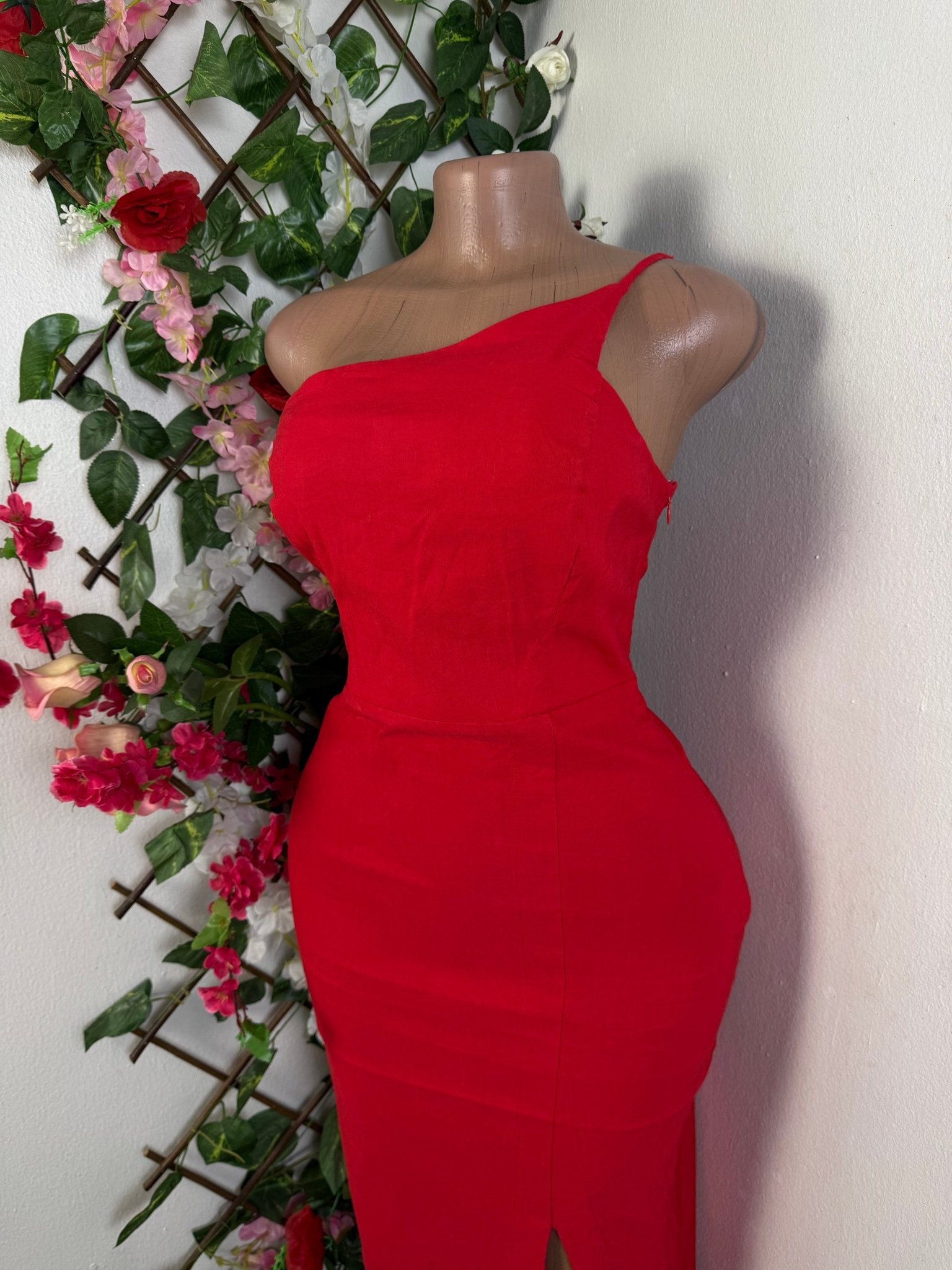 Robe longue à une bretelle à fente - Perluna Store - kinshasa