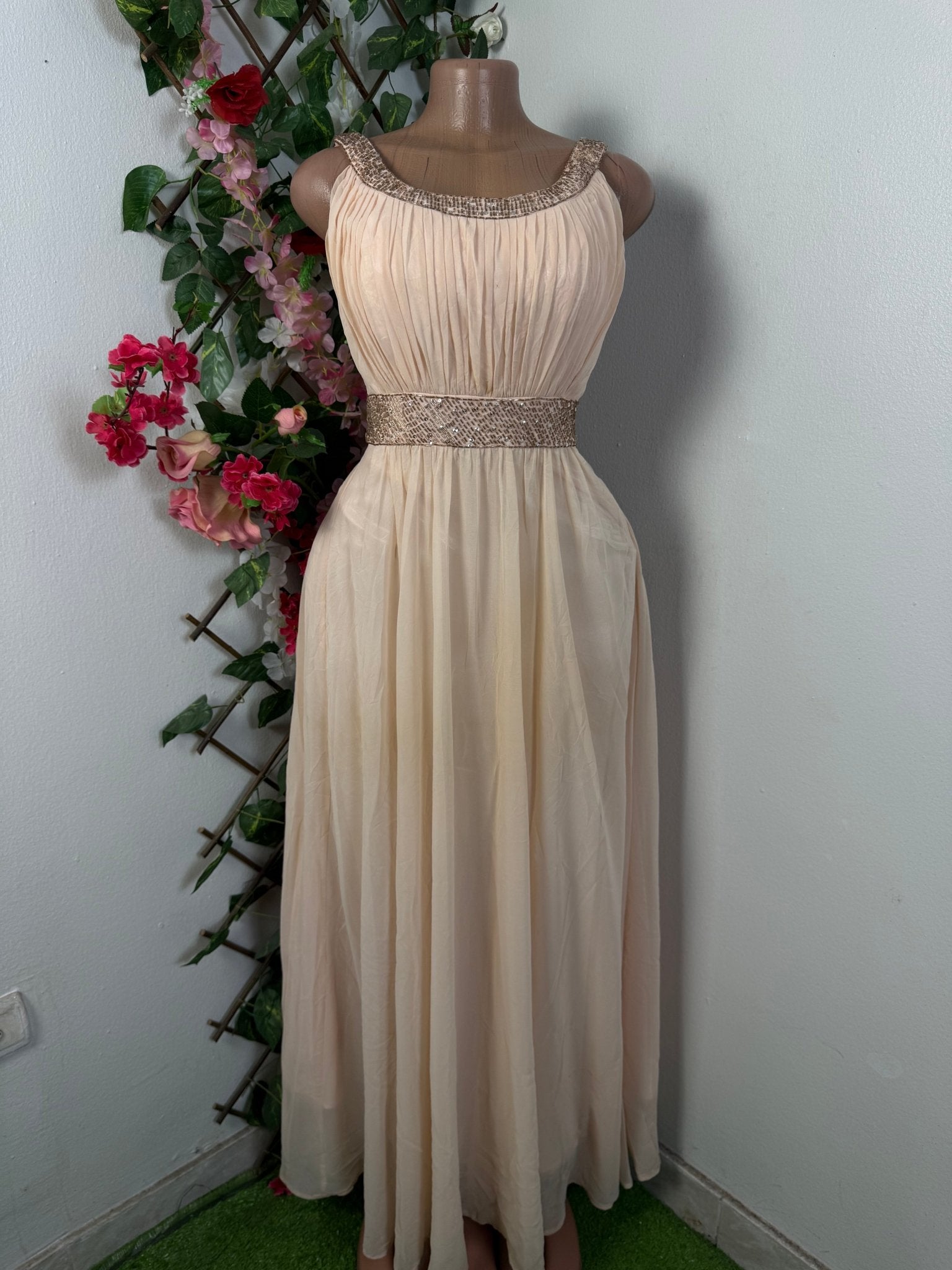 Robe longue cintré sans manche - Perluna Store - kinshasa
