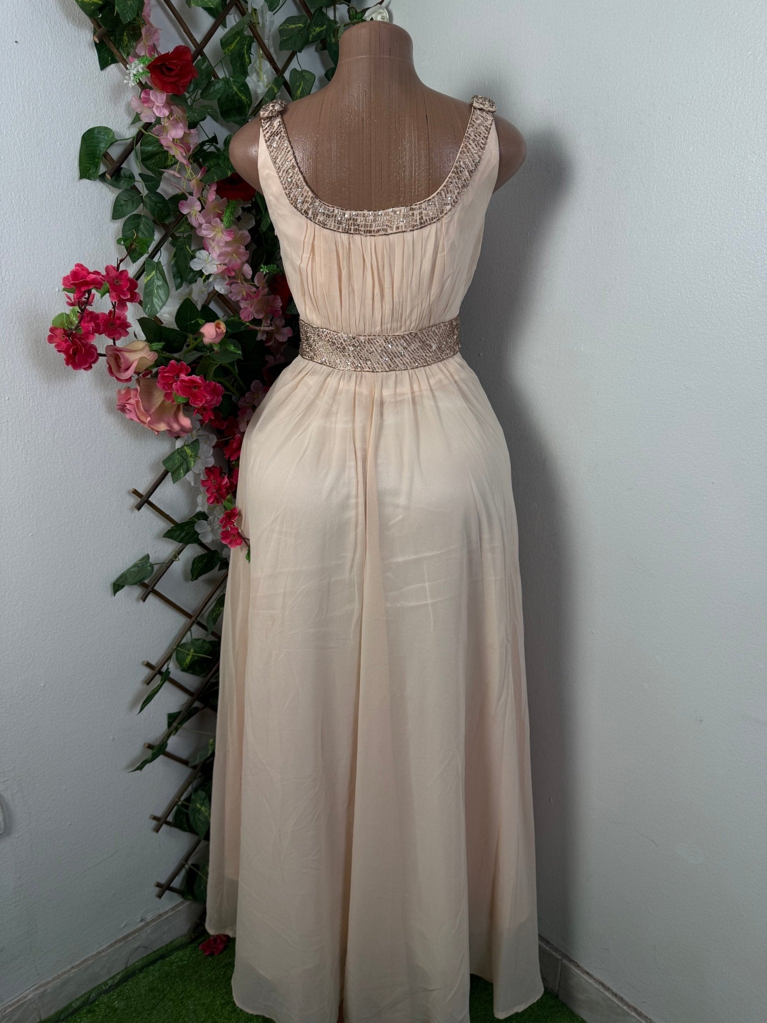 Robe longue cintré sans manche - Perluna Store - kinshasa