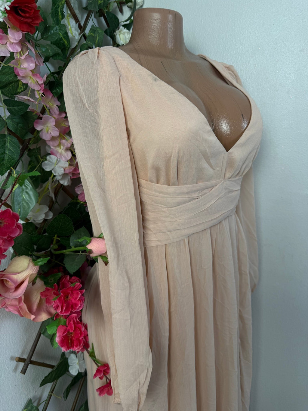 Robe longue colle en V long manche  - Perluna Store - kinshasa