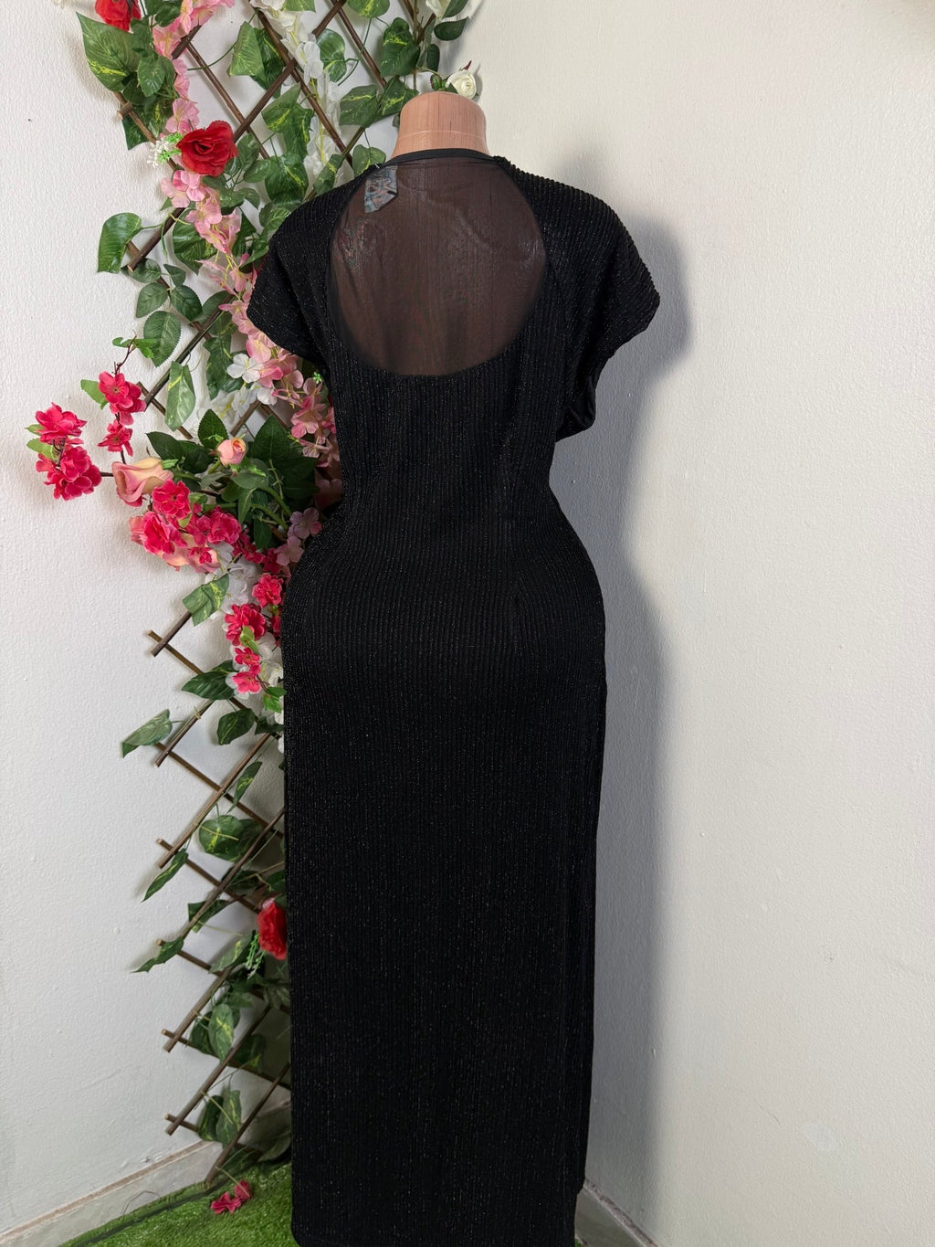 Robe longue colle en v sans manche - Perluna Store