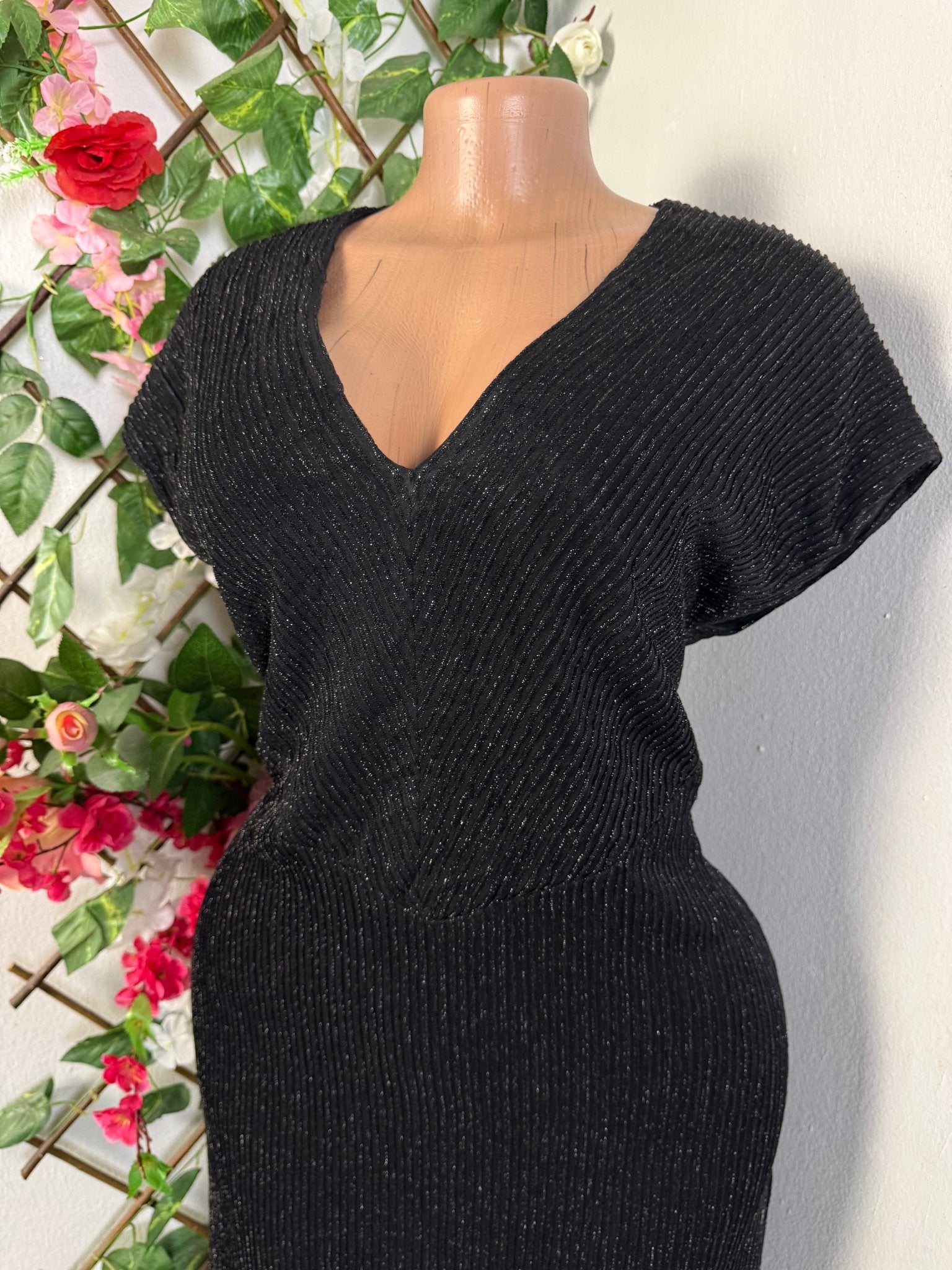 Robe longue colle en v sans manche - Perluna Store