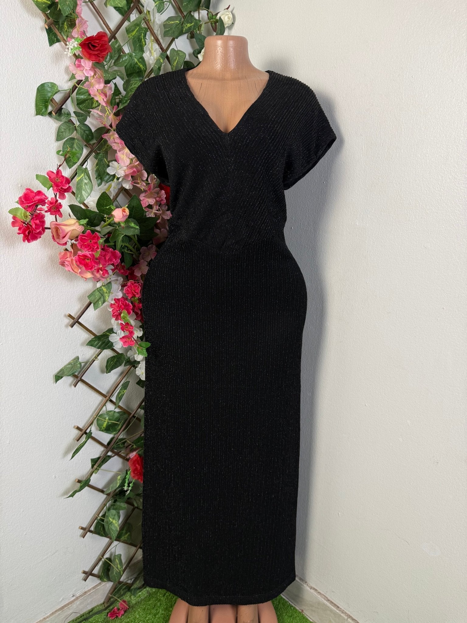 Robe longue colle en v sans manche - Perluna Store