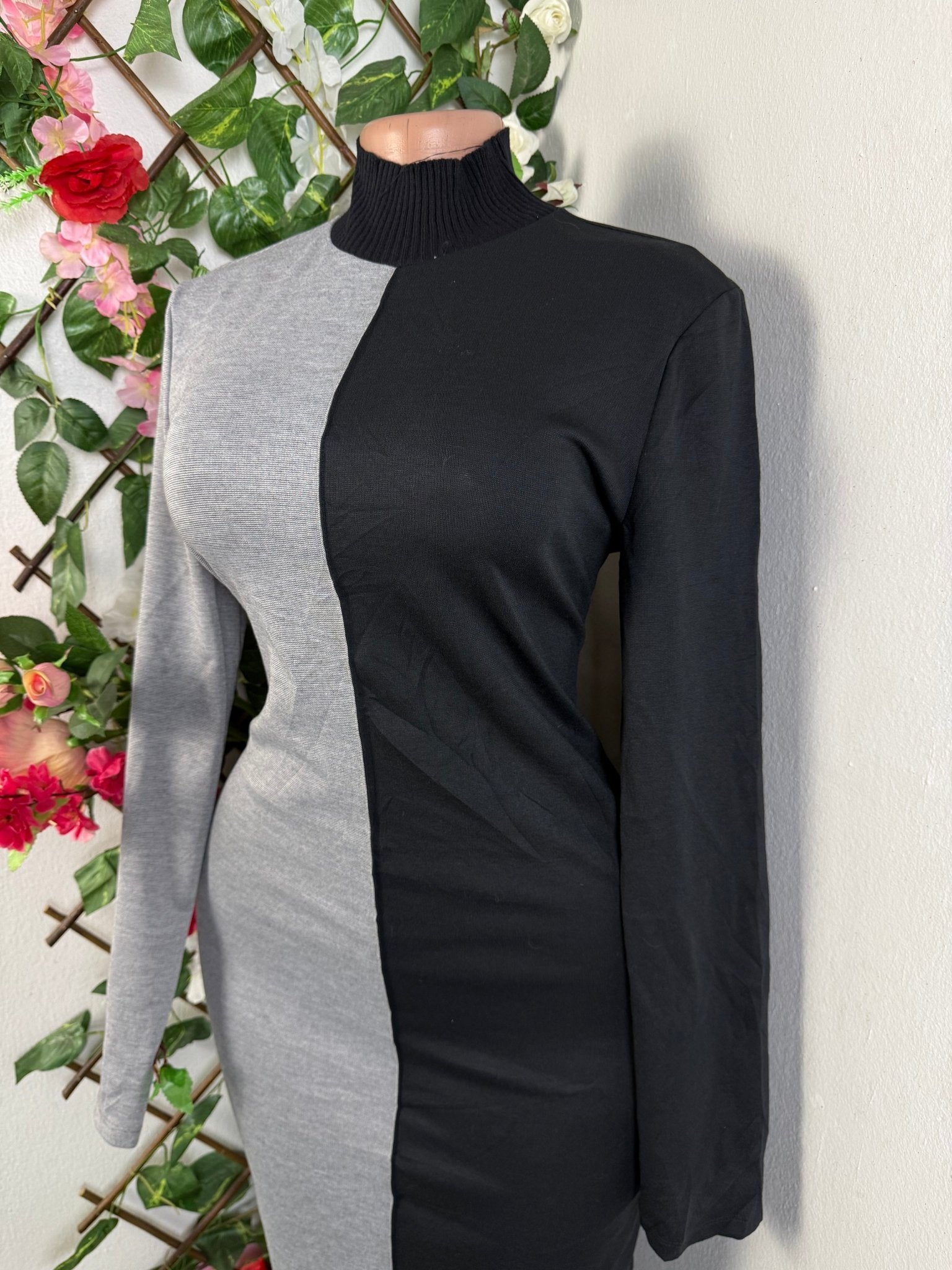 Robe longue colle montante deux temps - Perluna Store - kinshasa