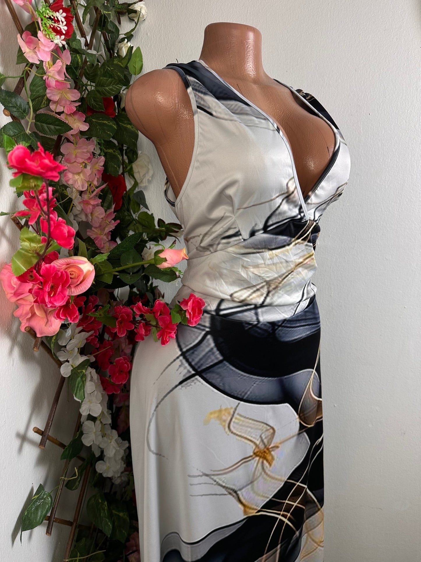Robe longue confort sans manche décolleté en V - Perluna Store - kinshasa