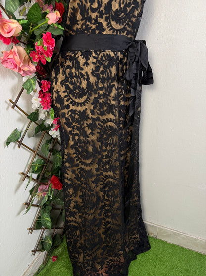 Robe longue dentelle à une époule - Perluna Store - kinshasa