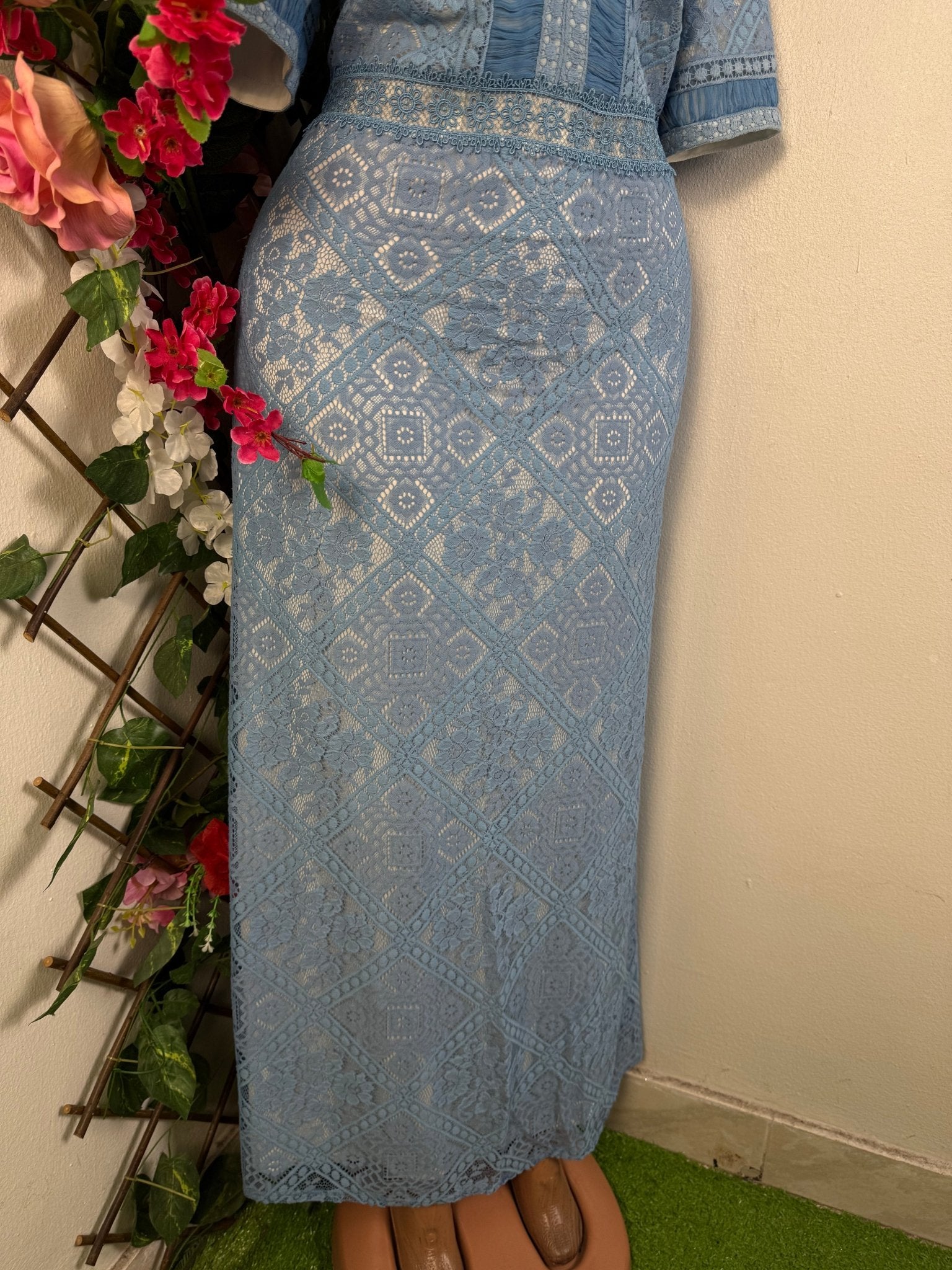 Robe longue dentelle courte manche - Perluna Store - kinshasa