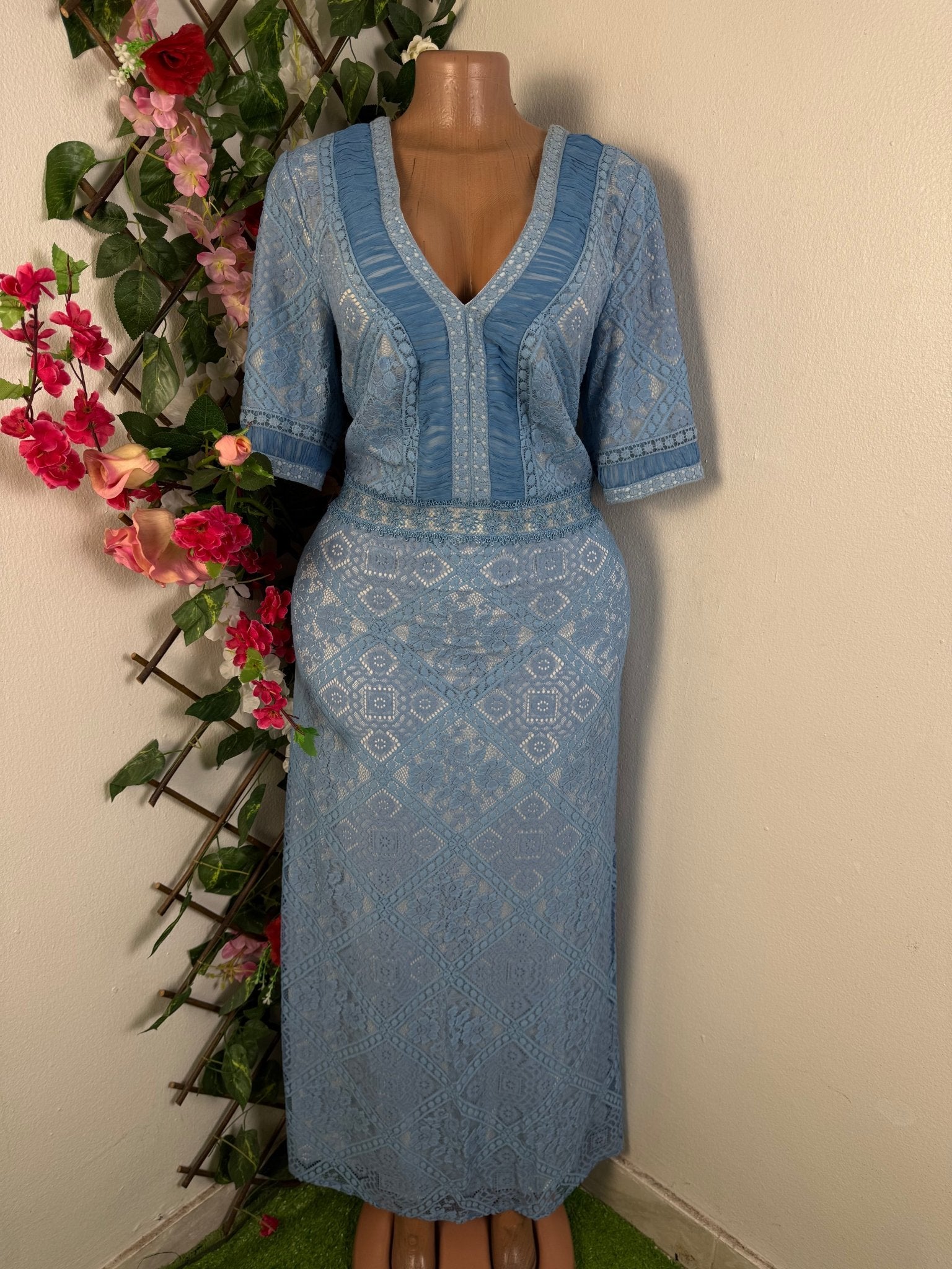 Robe longue dentelle courte manche - Perluna Store - kinshasa