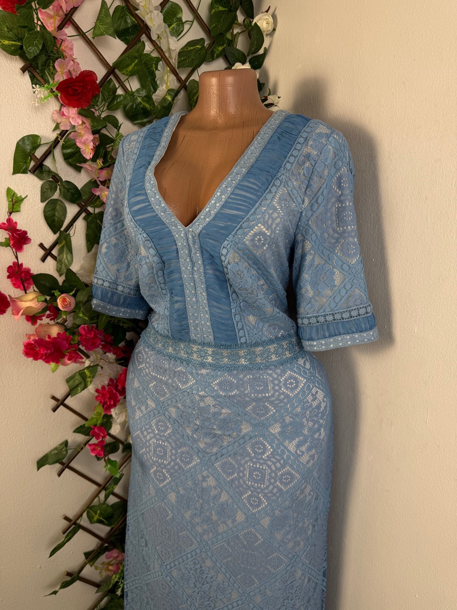 Robe longue dentelle courte manche - Perluna Store - kinshasa