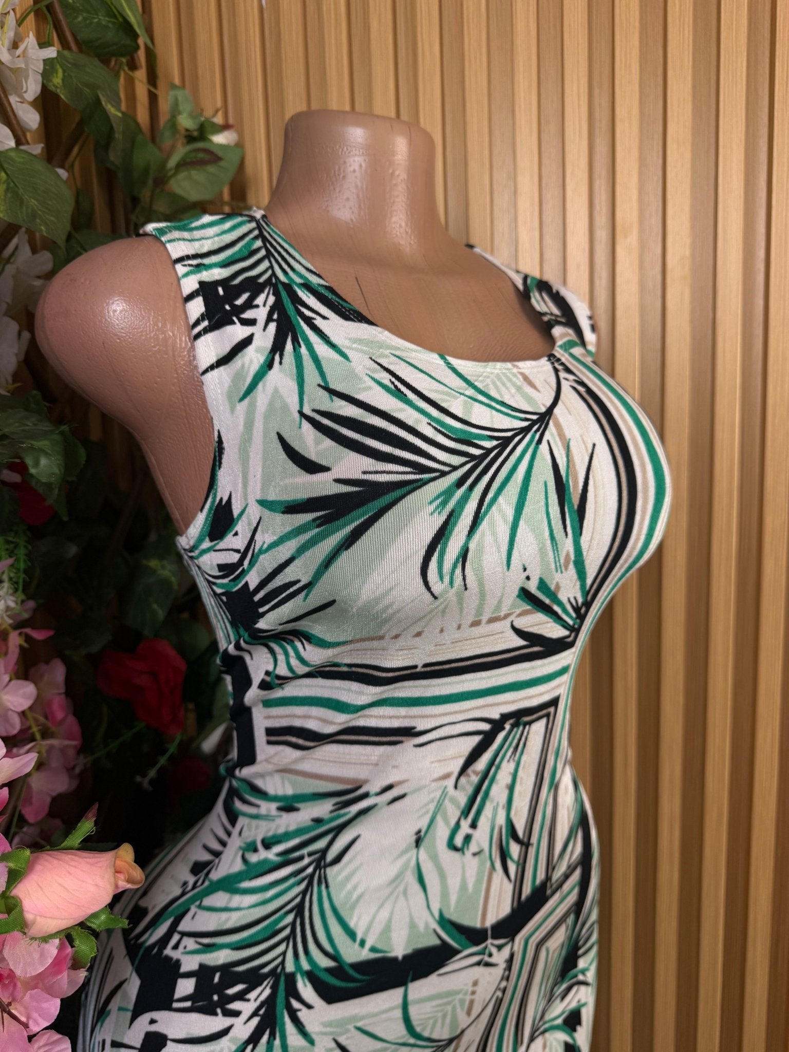 Robe longue élegante sans manches - Perluna Store