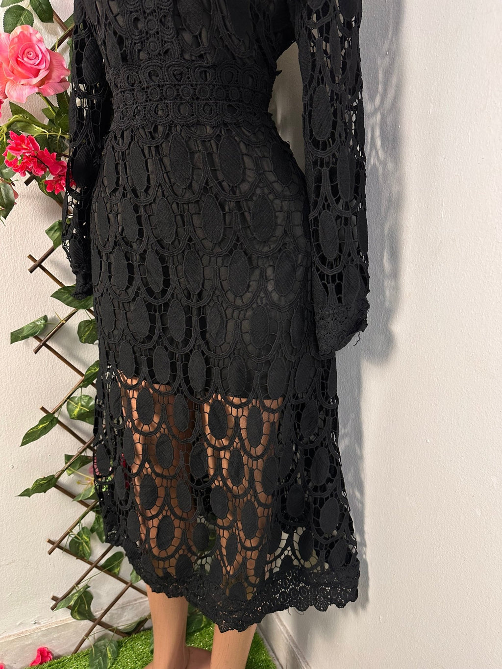 Robe longue en dentelle colle remonté et manche longue avec doublure - Perluna Store