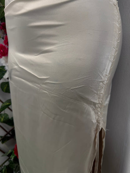 Robe longue en satin à fine bretelles - Perluna Store - kinshasa