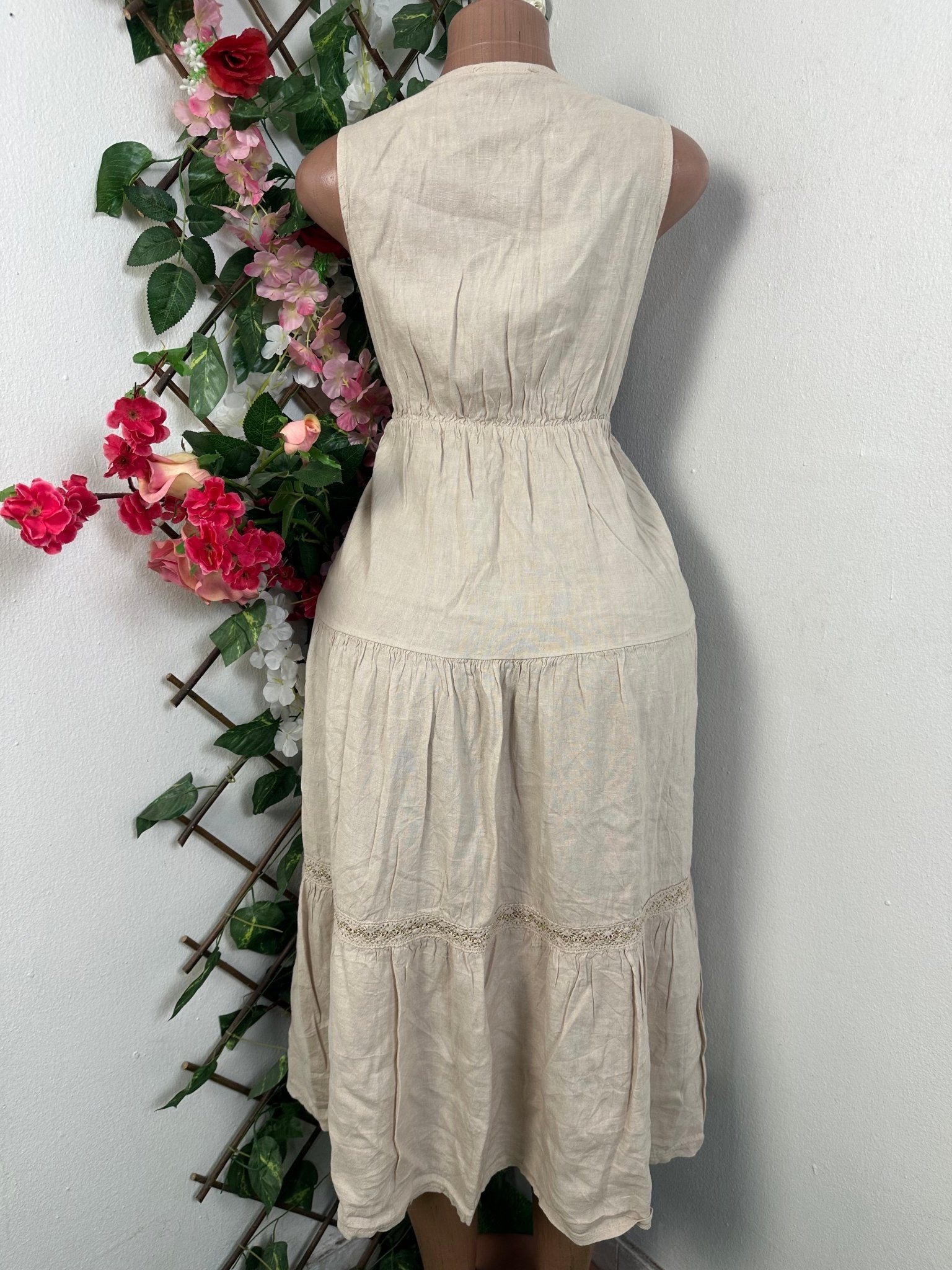 Robe longue évasée à colle V - Perluna Store - kinshasa