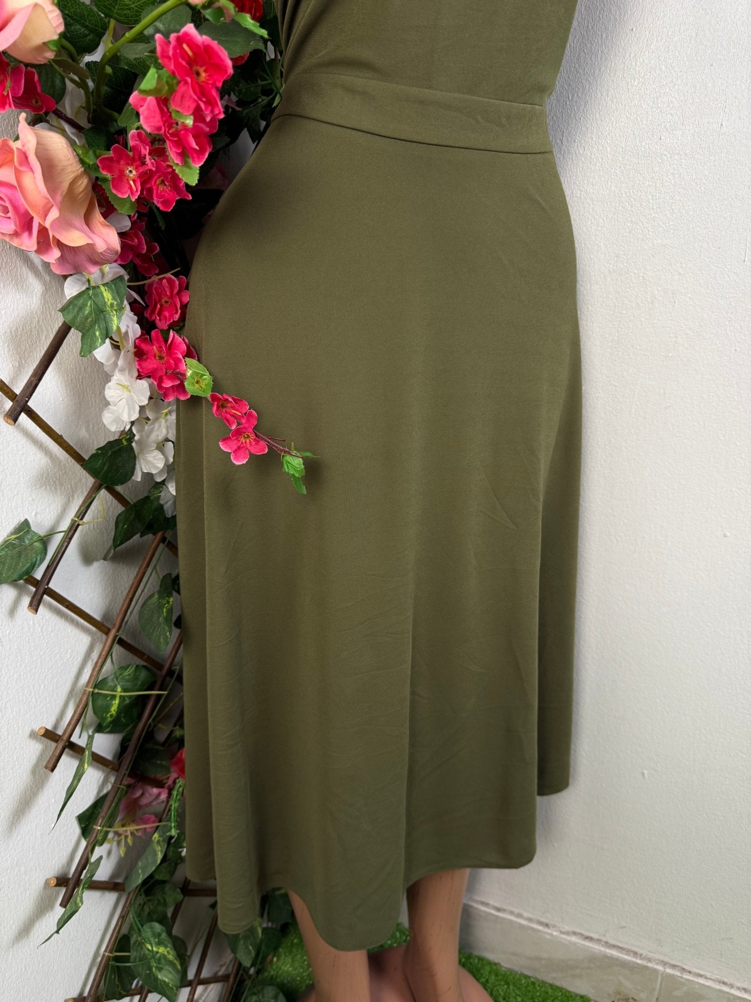 Robe longue évasée à fine bretelle - Perluna Store - kinshasa