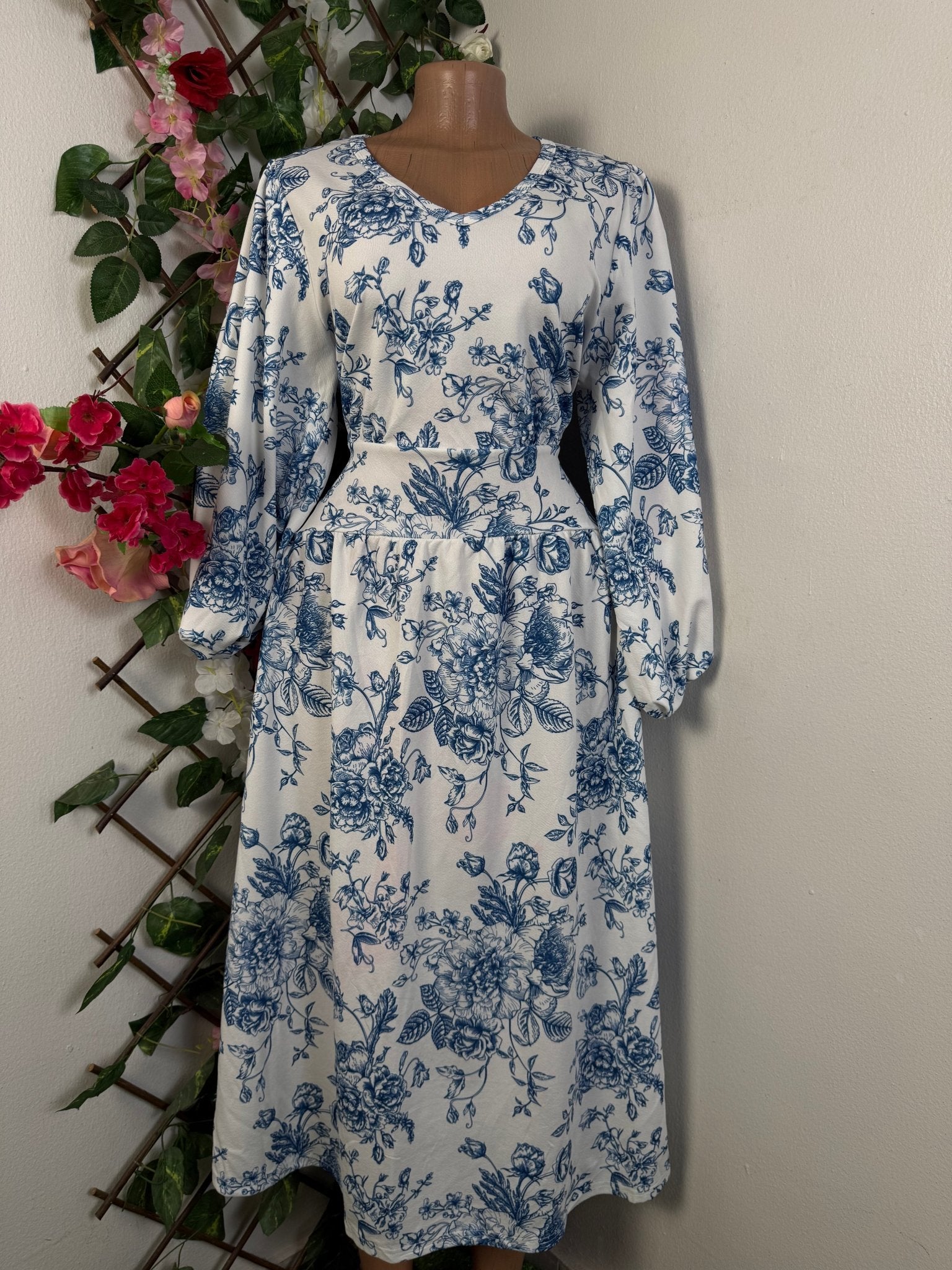 Robe longue évasée manches longue - Perluna Store - kinshasa