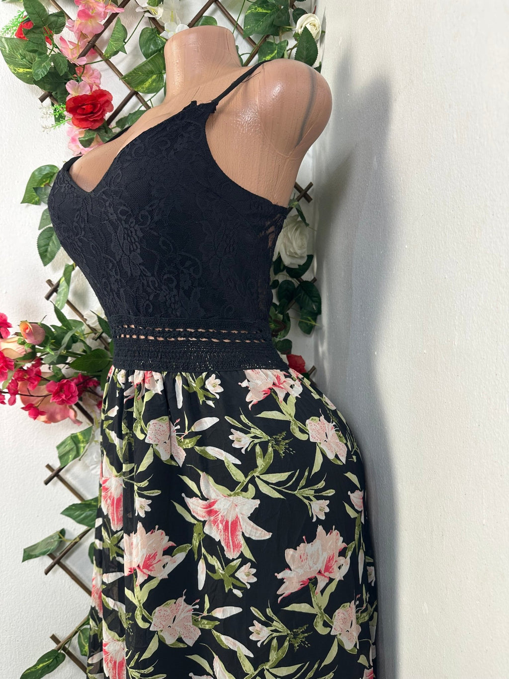 Robe longue évasée sans manches - Perluna Store - kinshasa