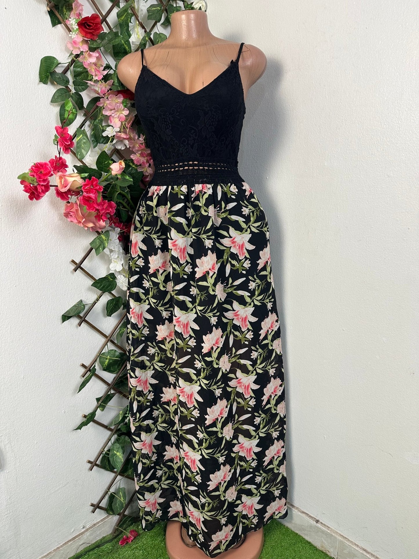 Robe longue évasée sans manches - Perluna Store - kinshasa