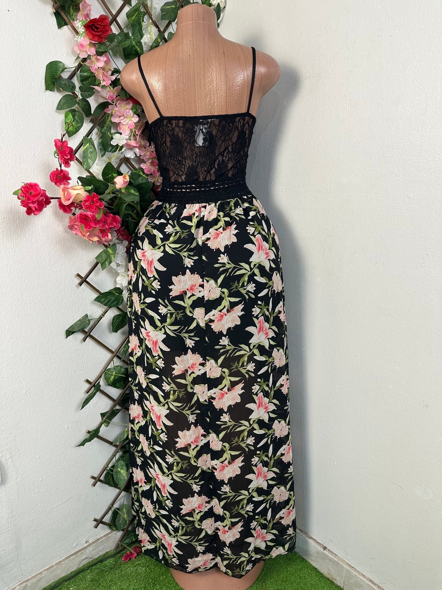 Robe longue évasée sans manches - Perluna Store - kinshasa