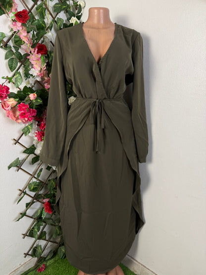 Robe longue manche colle en V  - Perluna Store - kinshasa