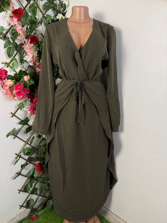 Robe longue manche colle en V  - Perluna Store - kinshasa