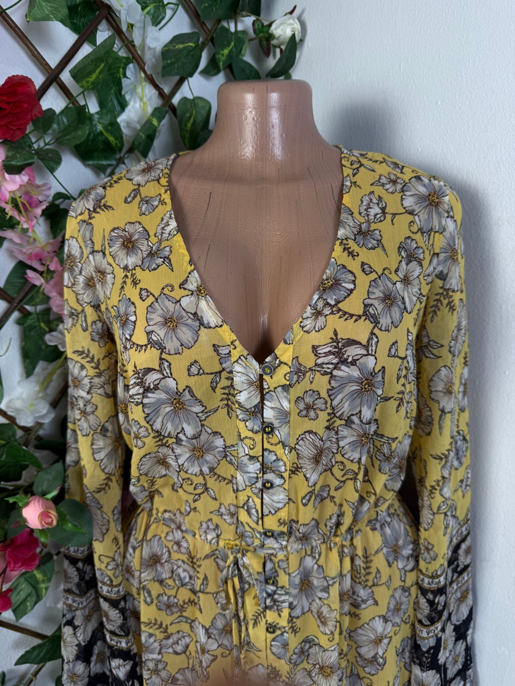 Robe longue manches longues colle V - Perluna Store - kinshasa