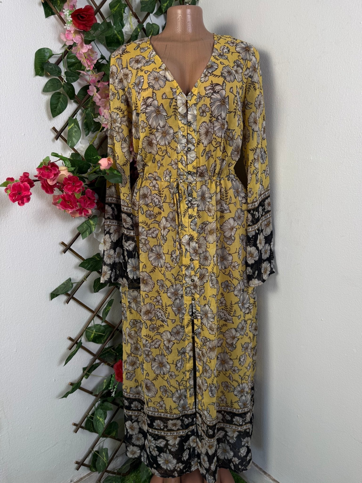 Robe longue manches longues colle V - Perluna Store - kinshasa