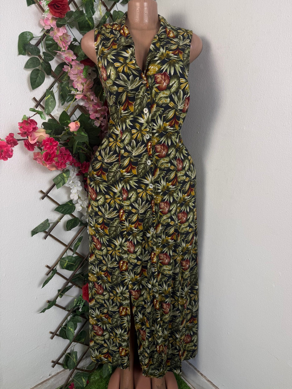 Robe longue sans manche à boutons - Perluna Store - kinshasa