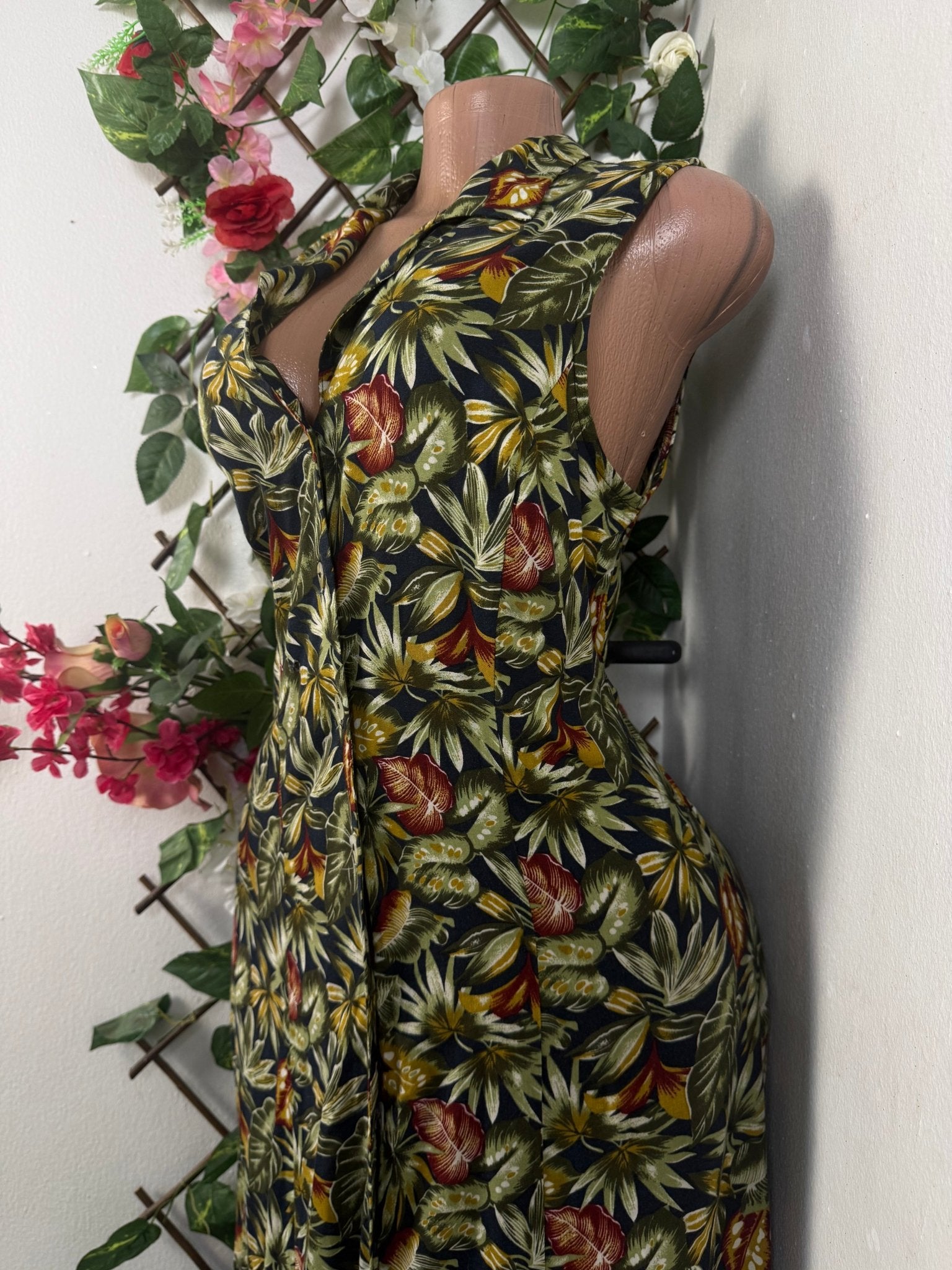 Robe longue sans manche à boutons - Perluna Store - kinshasa