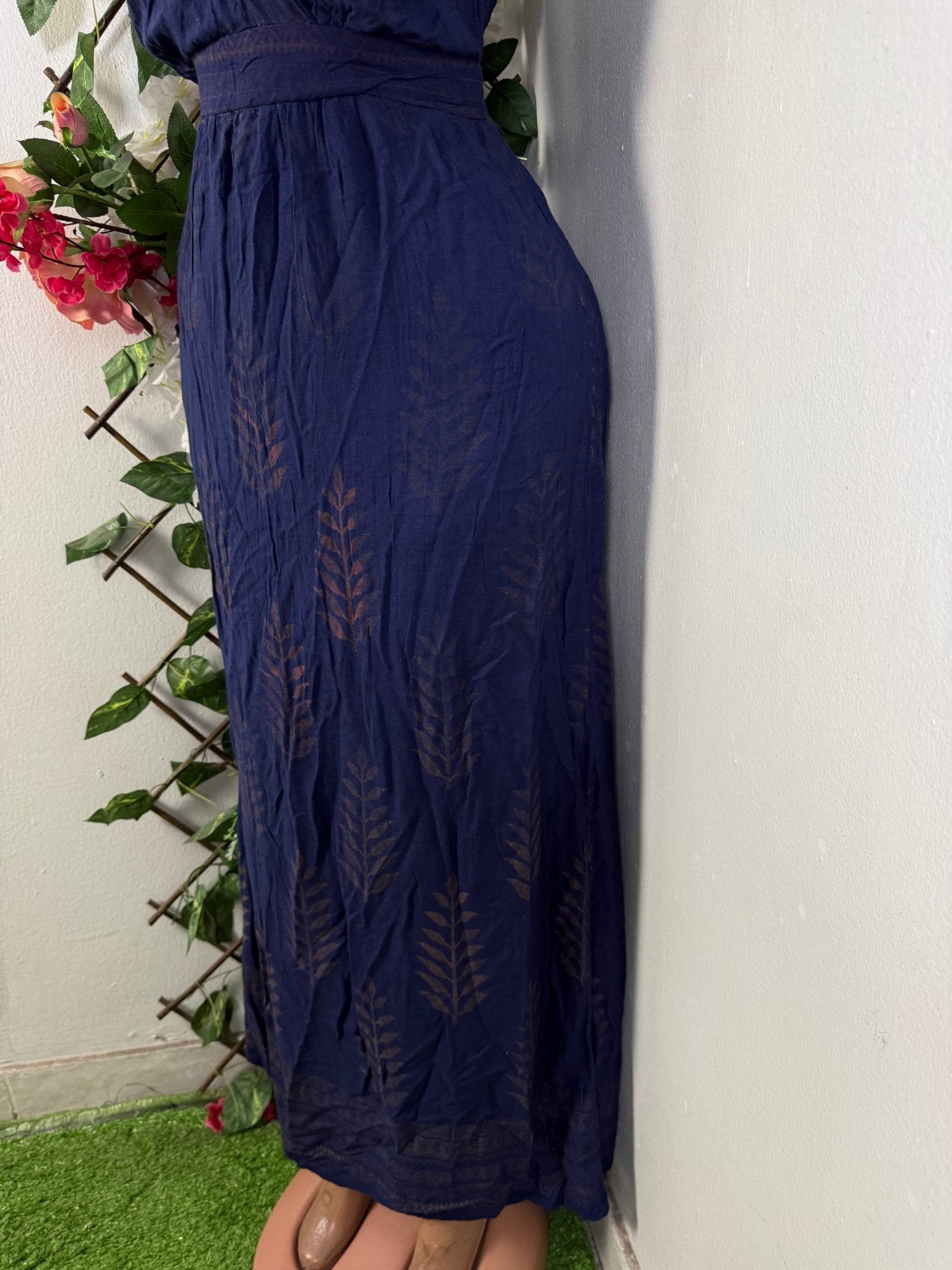 Robe longue sans manche à colle V - Perluna Store - kinshasa