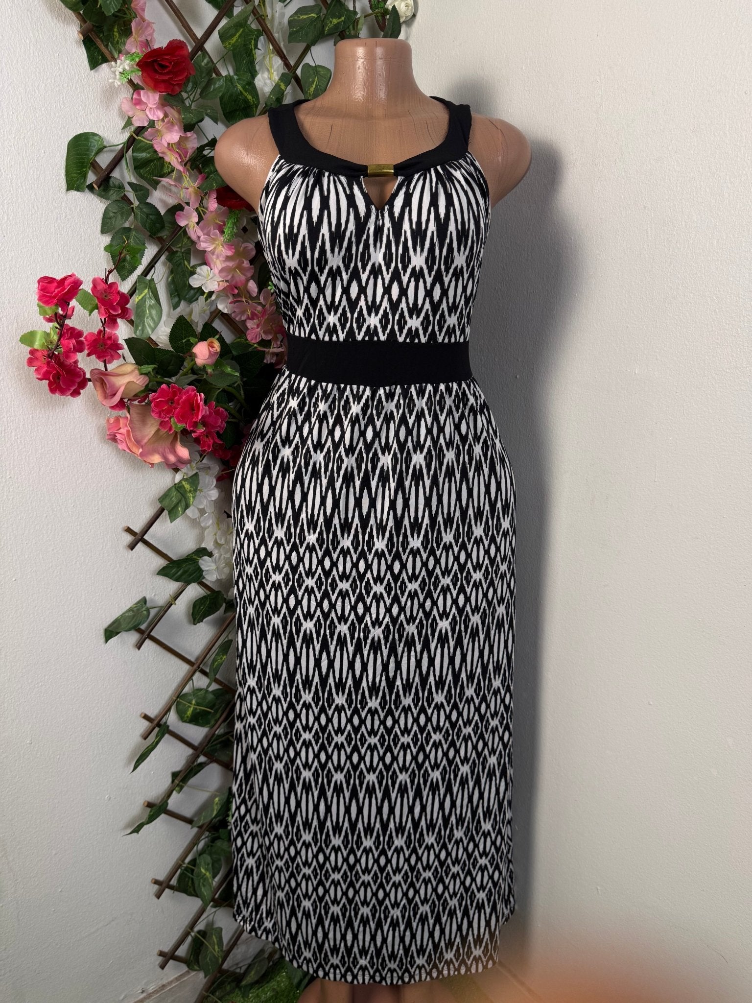 Robe longue sans manche cintré - Perluna Store - kinshasa