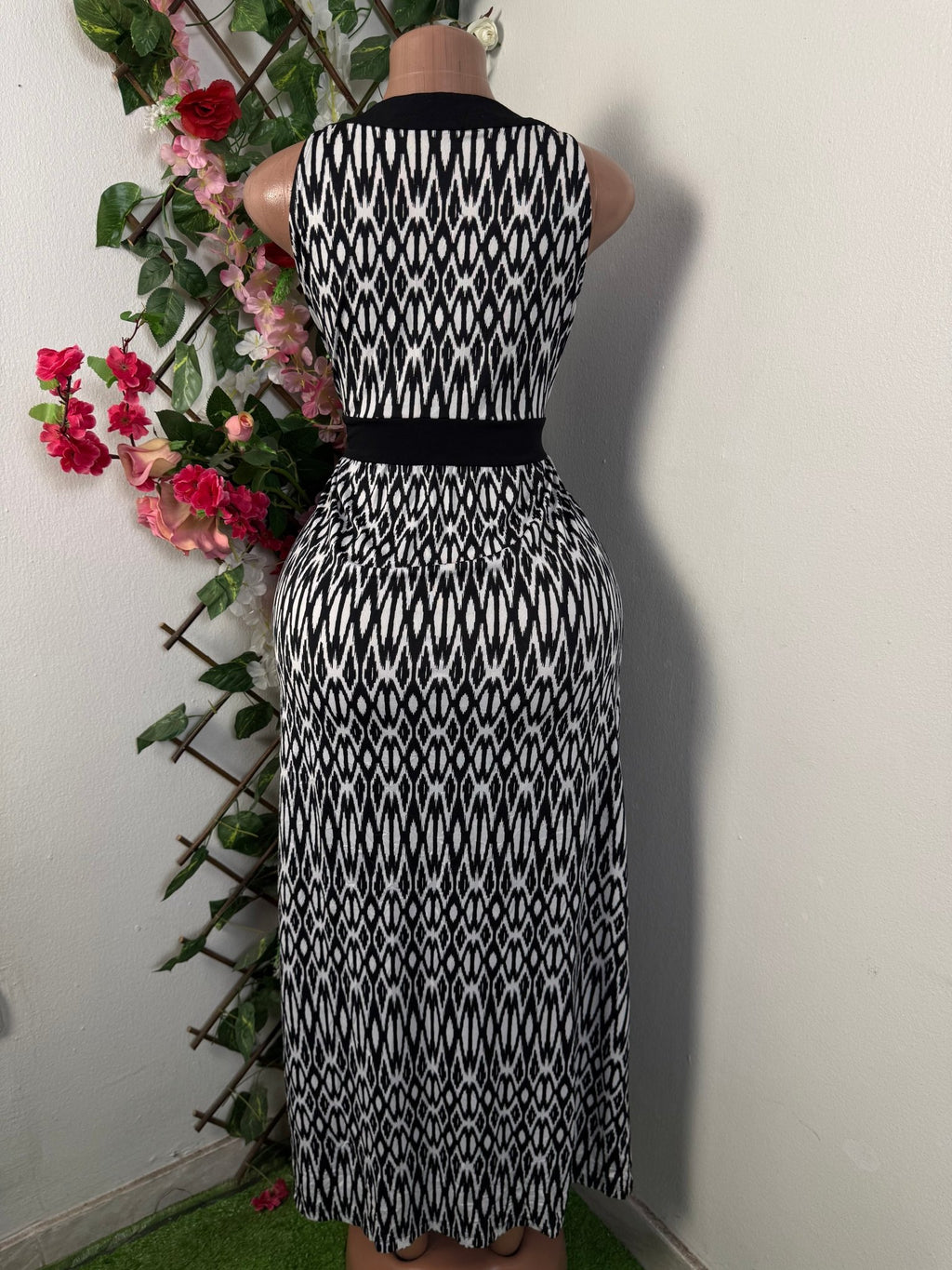 Robe longue sans manche cintré - Perluna Store - kinshasa