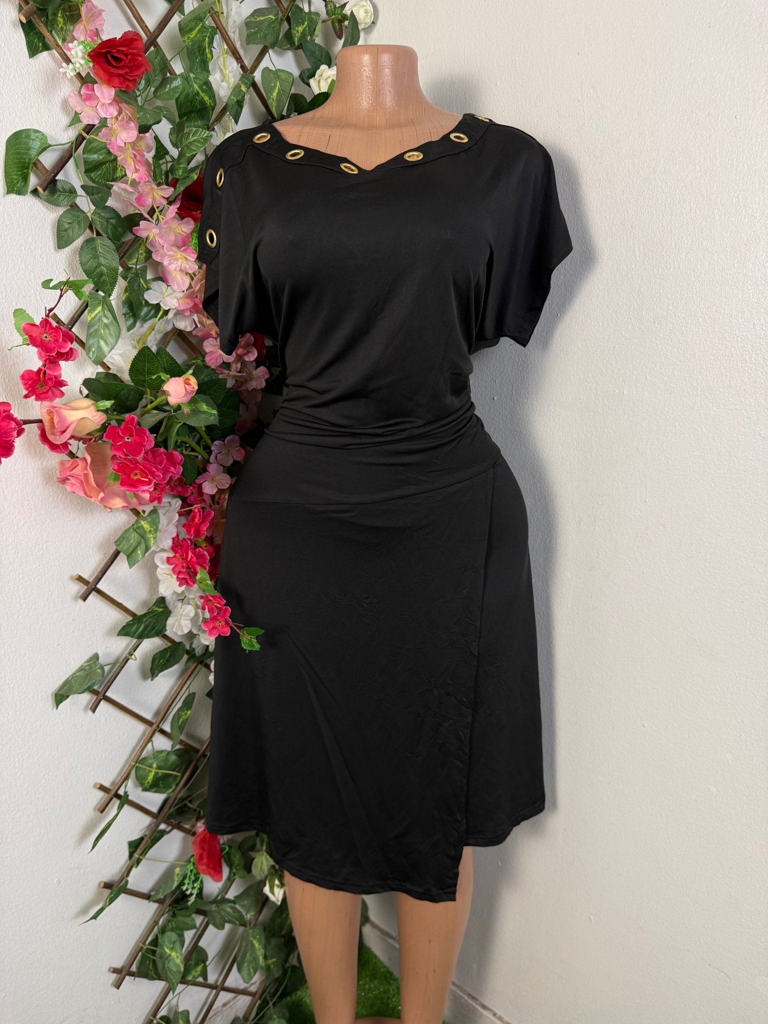 Robe mi longue à année doré - Perluna Store - kinshasa