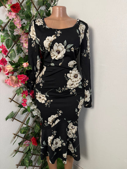 Robe mi longue à ourlet  - Perluna Store - kinshasa