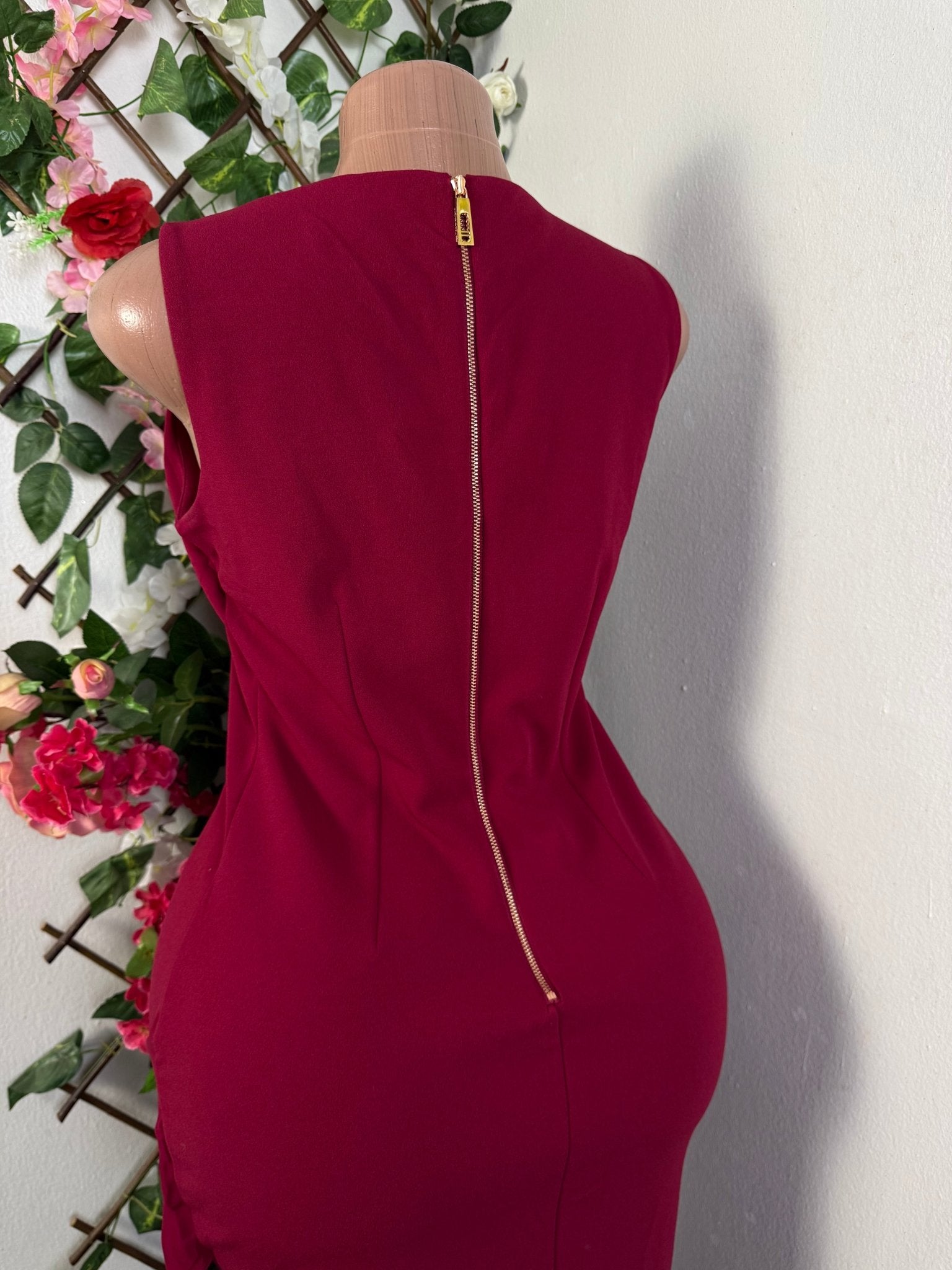 Robe mi longue à ourlet sans manche  - Perluna Store - kinshasa