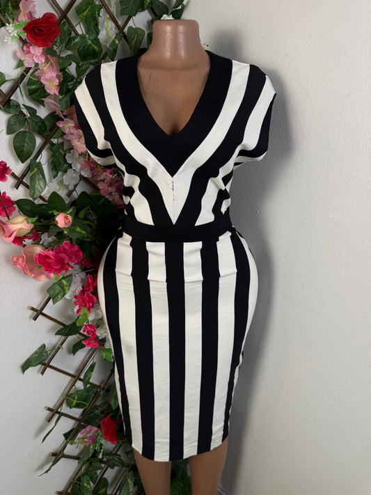 Robe mi longue à rayures sans manche - Perluna Store - kinshasa