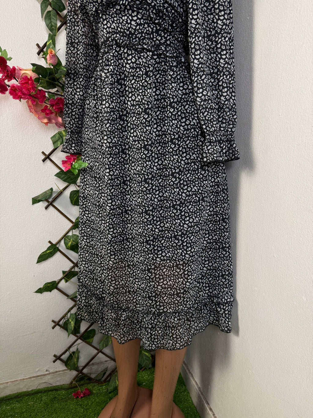 Robe mi longue cintré manche longue - Perluna Store - kinshasa