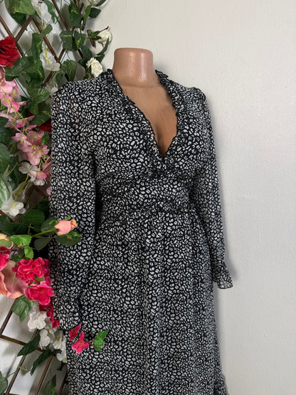 Robe mi longue cintré manche longue - Perluna Store - kinshasa