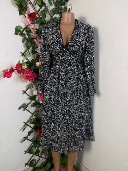 Robe mi longue cintré manche longue - Perluna Store - kinshasa